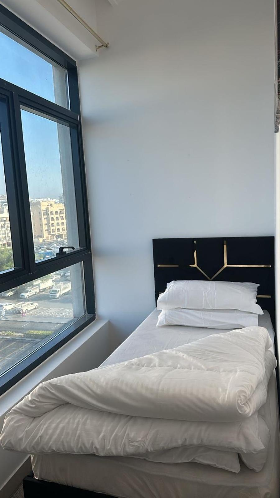 Four Stars Hostel Dubai Exteriör bild